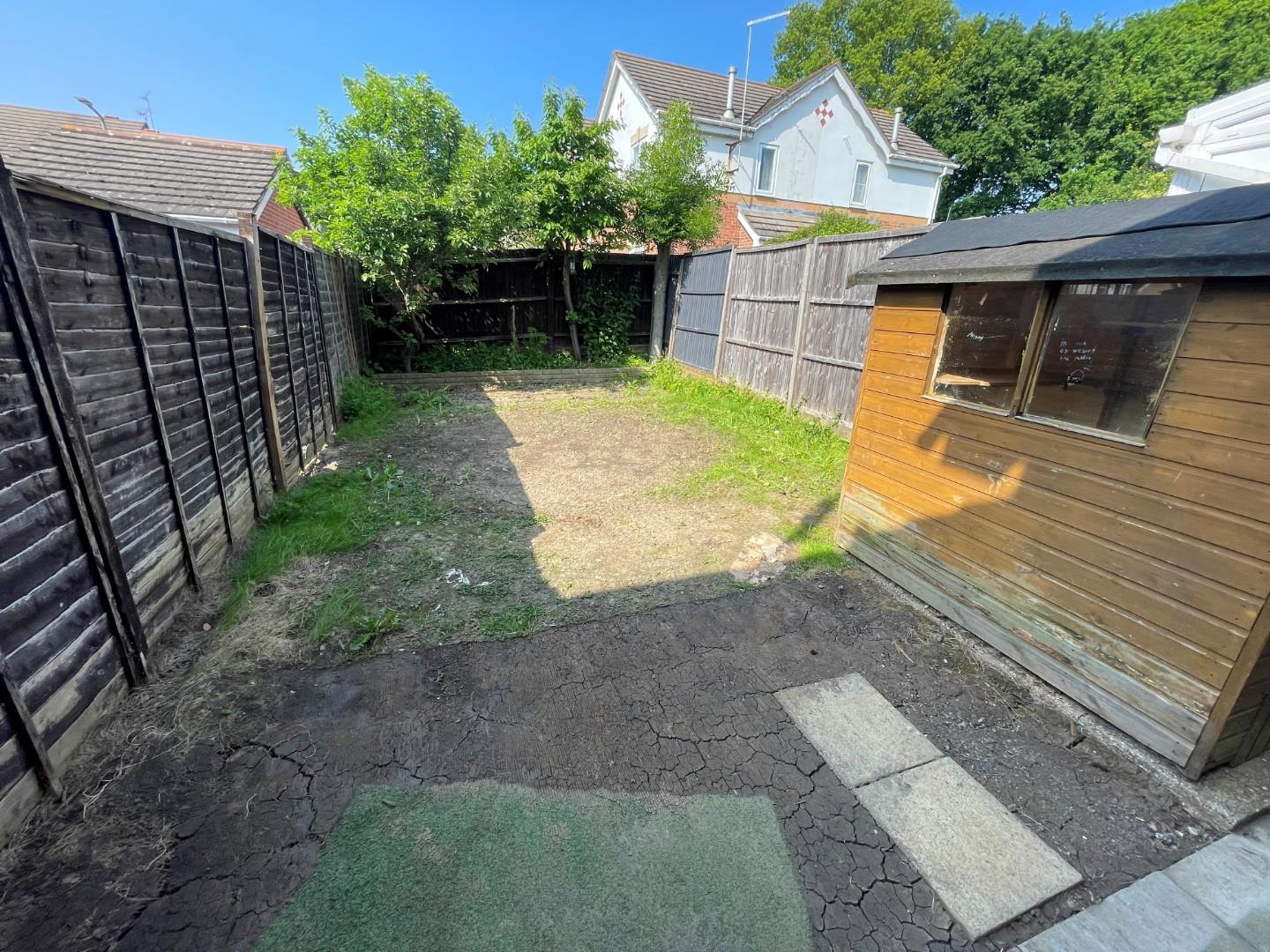 Longfield Avenue, Mill Hill